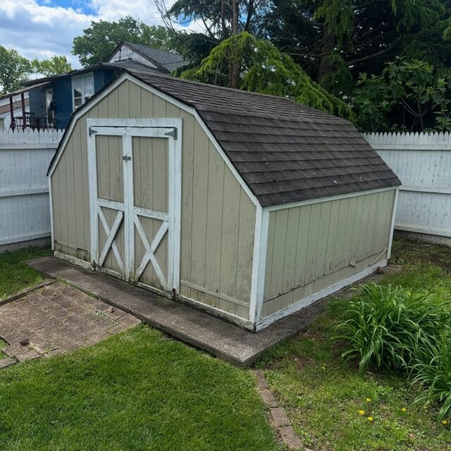 When your shed no longer serves you, they call us… we remove it for you. 484.546.4870 for your SHED REMOVAL needs. @cleanworkingspace